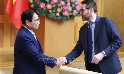 Thủ tướng Phạm Minh Chính chủ trì tọa đàm với các doanh nghiệp Vương quốc Anh