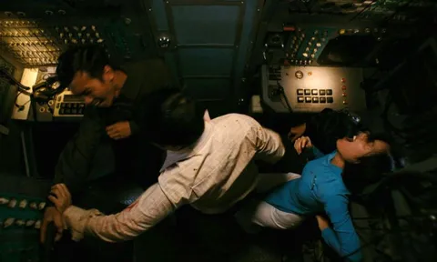 Phim 'Tử chiến trên không' đầu tư riêng 1 tỷ đồng để máy bay có thể chao đảo như có sự cố thật