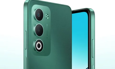 Smartphone độ bền quân đội, chống nước, RAM 8 GB, giá 5,29 triệu tại Việt Nam