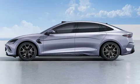 Xe sedan hạng D công suất 523 mã lực, giá gần 1,1 tỷ đồng