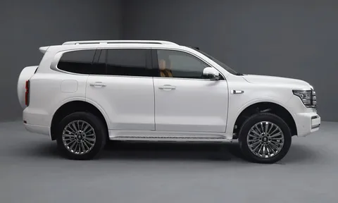 SUV địa hình công suất 877 mã lực, giá hơn 1,2 tỷ đồng, so kè cùng Toyota Land Cruiser