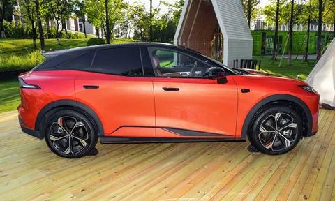 SUV hạng C công suất 258 mã lực, nội thất sang chảnh, giá gần 600 triệu đồng