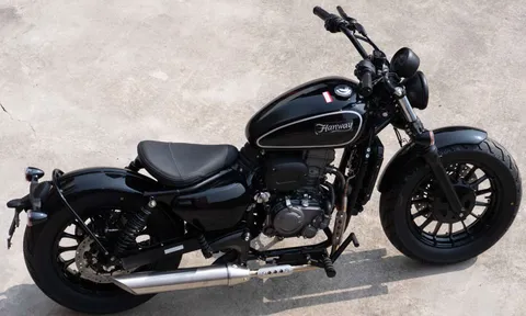 Xe côn tay 125 phân khối, thiết kế cá tính, giá hơn 92 triệu đồng