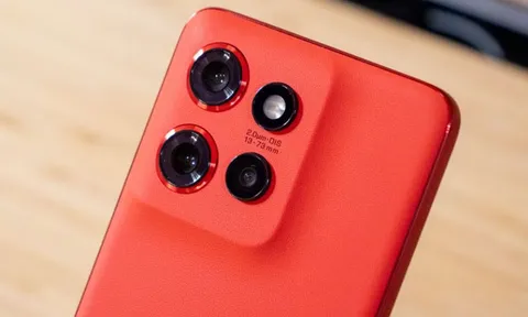 Smartphone độ bền quân đội, cấu hình ‘khủng’, giá hơn 12 triệu đồng