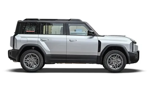 SUV địa hình mạnh 428 mã lực, giá rẻ hơn Toyota Raize