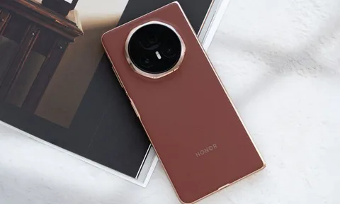 Đối thủ của Samsung Galaxy Z Fold7 5G giảm giá 10 triệu tại Việt Nam