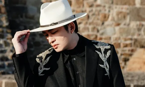 Tùng Dương đắt show dịp A80, tiết lộ về đĩa than sắp ra mắt