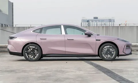 Xe sedan trang bị ấn tượng, giá từ 600 triệu đồng