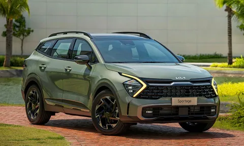 Loạt xe Kia giảm giá mạnh trong tháng 9, cao nhất 90 triệu đồng