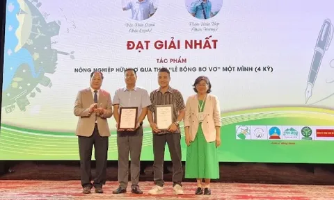Trao giải cuộc thi viết ‘Nông nghiệp hữu cơ - Vì sự tăng trưởng xanh phát triển bền vững’