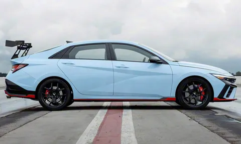 Hyundai Elantra N TCR Edition ra mắt: Số lượng có hạn, giá hơn 1,1 tỷ đồng