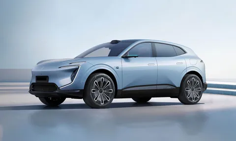 Xe gầm cao hạng D thiết kế đẹp, nội thất sang chảnh, giá từ 815 triệu đồng