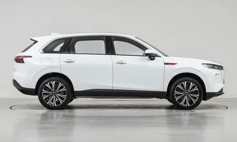 SUV hạng E dùng động cơ PHEV, công suất 502 mã lực, giá hơn 920 triệu đồng