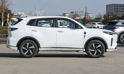 SUV hạng C công suất 161 mã lực, công nghệ lái tiên tiến, giá hơn 400 triệu đồng 