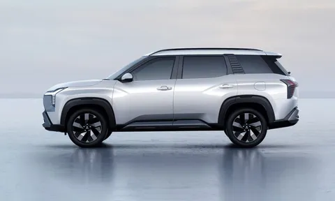 SUV 7 chỗ của Mitsubishi nhận đặt cọc tại Việt Nam, cạnh tranh với Mazda CX-5