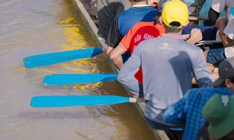 Vĩnh Long: Đôn Châu rực 'nhịp tim' ghe ngo