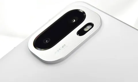 Smartphone mạnh bậc nhất thế giới, chống nước, pin 7.800mAh, giá gần 10 triệu đồng