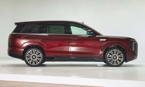 SUV hạng sang đẹp ngang Range Rover, công suất 955 mã lực, giá hơn 1,1 tỷ đồng