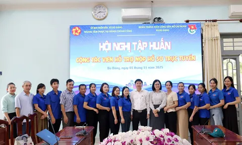 Đồng Nai: Bù Đăng tập huấn cộng tác viên hỗ trợ nộp hồ sơ trực tuyến tại cộng đồng dân cư