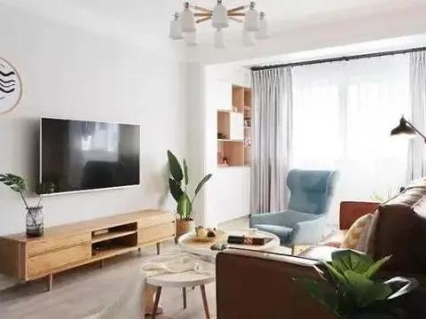 Dù giàu có đến đâu cũng không nên đặt bốn thứ này cạnh TV, hãy cất đi ngay để tránh rủi ro