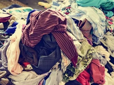 Giữ lại quần áo cũ không chỉ chiếm chỗ mà còn mang đến 3 điều xui xẻo này, bạn đã biết chưa?