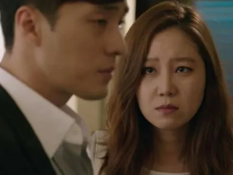 Trước ngày ly hôn, chồng thầm thì một câu khiến tôi bật khóc nức nở