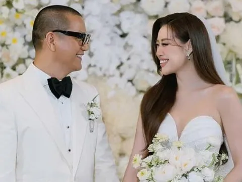 Chồng nhiếp ảnh gia của Hoa hậu Khánh Vân gây chú ý với cách chiều chuộng nàng hậu
