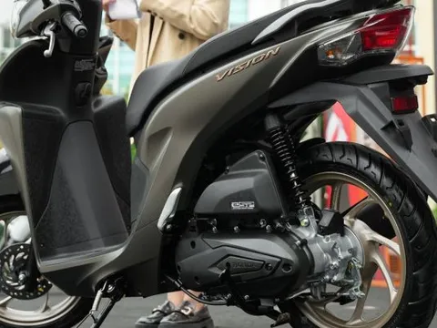 Giá xe Honda Vision 2025 tháng 1/2025 giảm 'sập sàn', giá rẻ như Future hút khách Việt cận Tết