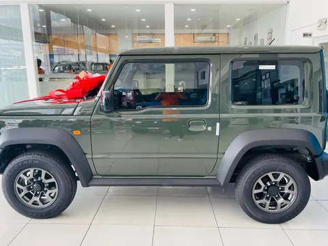 Bảng giá ôtô Suzuki tháng 1/2025: Giảm giá mạnh trước Tết