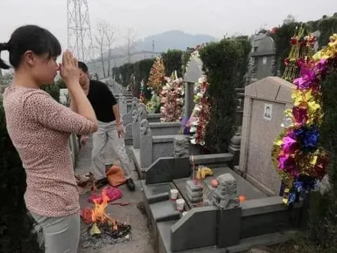 'Hậu quả' của việc lâu ngày không viếng mộ tổ tiên là gì? Không đơn thuần chỉ là bất hiếu