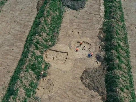 Đào đường, phát hiện ngôi làng 7.000 tuổi gần thủ đô Czech