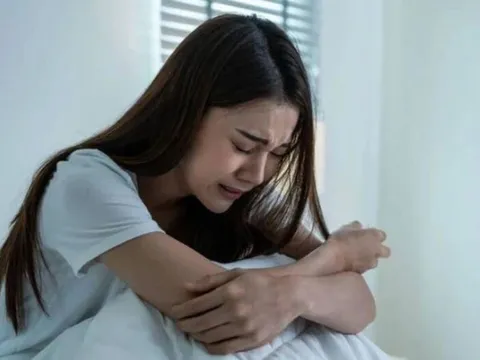 Câu chuyện ly hôn chấn động: Người vợ quyết đoạn tuyệt vì mẹ chồng bám riết con trai, gọi video mỗi ngày vài tiếng