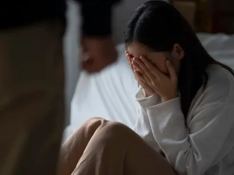 Cảnh tượng đau lòng khi gặp chồng cũ sau 4 năm ly hôn khiến tôi bị dằn vặt vô cùng