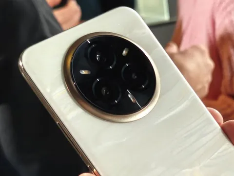 Smartphone chip Snapdragon 7s Gen 3, camera tele tiềm vọng, pin 6.000mAh, giá chỉ 8,5 triệu đồng