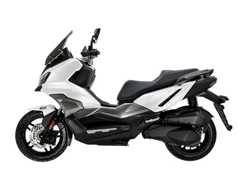 'Kẻ hạ sát' Honda SH ra mắt: Thiết kế siêu ngầu, giá gần 128 triệu đồng