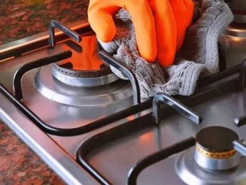 Mẹo 'vàng' làm sạch bếp gas rỉ sét tại nhà: Đơn giản, tiết kiệm và an toàn, nhà giàu nghèo đều cần
