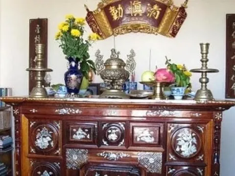 Đừng 'phạm' 5 điều khi dọn dẹp ban thờ, kẻo “hao của, tổn hại sức khỏe”, hãy hiểu biết để gặp nhiều may mắn cả năm