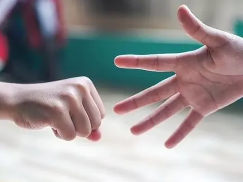 Chuyên gia tiết lộ cách chiến thắng trò chơi ‘oẳn tù tì’ chắc chắn 90% đánh bại được đối phương