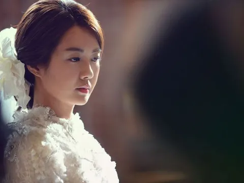 Được tiếp đón như thượng khách khi đến đám cưới của chồng cũ, nhưng lời nhờ cậy từ vợ mới của anh khiến tôi chết lặng!