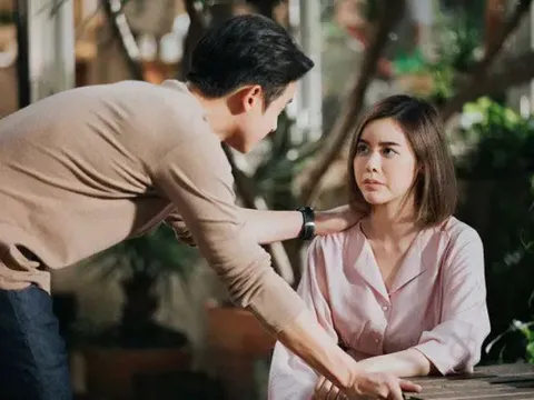 Kết hôn với người đàn ông mù, tôi không thể ngờ đêm tân hôn lại chứng kiến một điều kỳ diệu đến vậy