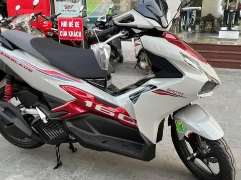 Giá xe Honda Air Blade 2025 giữa tháng 1/2025 siêu hấp dẫn, khách Việt đổ xô săn đón vì quá rẻ