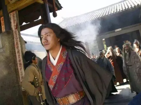 Tiêu Phong đại chiến ngũ tuyệt: Thần công bí ẩn Kim Dung "trao" có đủ sức khuynh đảo Hoa Sơn luận kiếm?