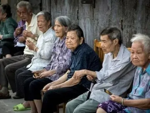 'Càng lớn lên tôi càng sợ người thân'! Đừng trở thành 3 kiểu người này nếu không muốn những năm tháng cuối đời đau khổ