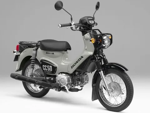 Honda Cross Cub 50 2025 trình làng, chạy tối đa 400 km với một bình xăng đầy
