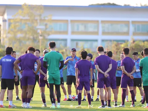 HLV Kim Sang-sik chọn được 3 sao trẻ lên tuyển sau AFF Cup 2024