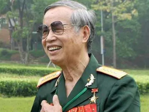 Vị đại tá duy nhất được chọn đặt tên đường khi còn sống, được đưa vào sách giáo khoa ở Việt Nam
