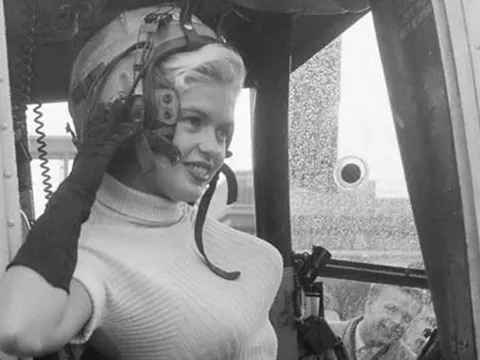 Lạnh gáy câu chuyện người phụ nữ đầu tiên nâng ngực trên thế giới, cái giá phải trả quá đắt đỏ