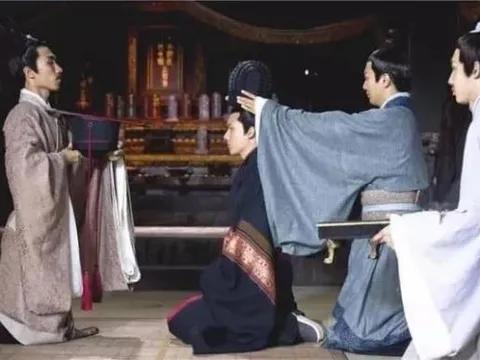 Cổ nhân dạy 'tứ không sờ': Đầu nam giới, rìu thợ mộc là chưa đủ, còn 2 thứ cấm kỵ này, cẩn thận kẻo rước họa vào thân