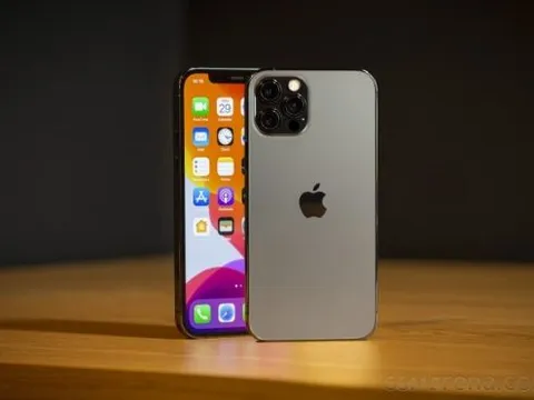 Nhiều shop hạ sập sàn siêu phẩm iPhone 12 Pro, trang bị xịn sò, camera siêu khủng ăn đứt iPhone 16