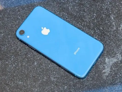Quên iPhone SE 4 đi, iPhone XR cũng giống đến 90% nhưng giá chỉ hơn 4 triệu, trang bị vẫn ngon đét